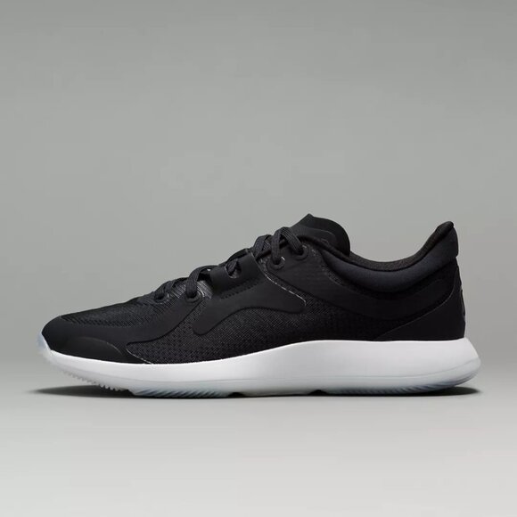Women's Lululemon Strongfeel Trainers - Picture 3 of 10